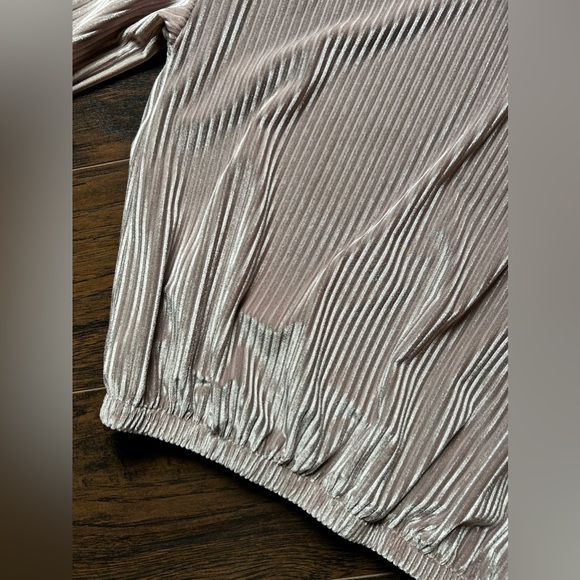 Zara cropped pleated top/blouse - Picture 4 of 4